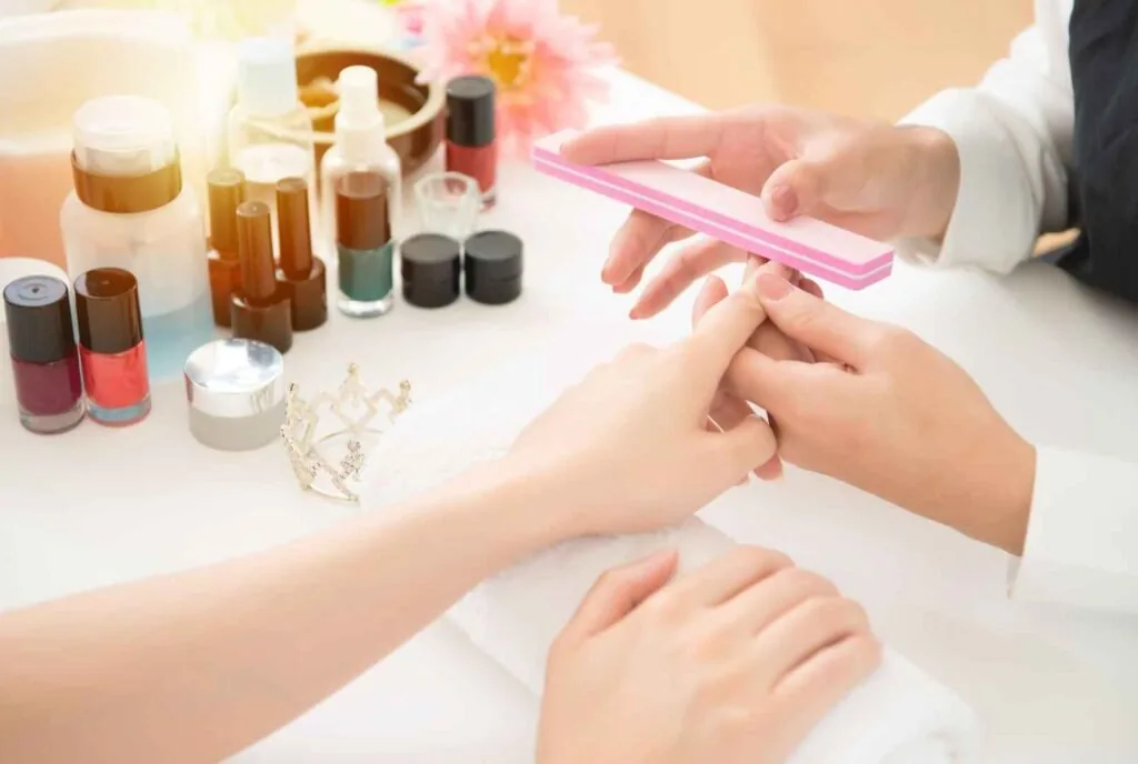 Removing matte nail polish with the foil method