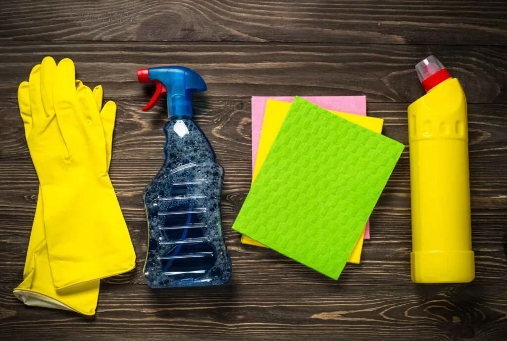 Weekly bathroom cleaning hacks for toilet and shower