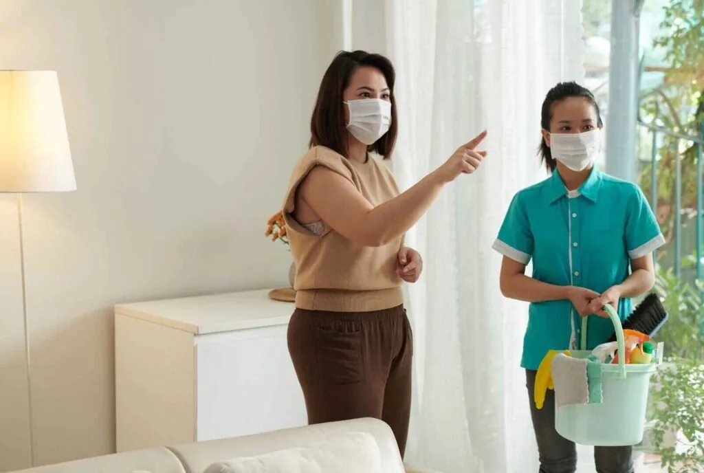 Keeping the bathroom fresh between cleanings